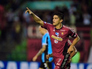 Grêmio sai na frente, mas toma virada do Caracas na Venezuela