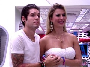 Fernanda vence o BBB13 com 62,79% dos votos, Nasser fica em segundo lugar e Andressa em terceiro Fernanda vence o BBB13 com 62,79% dos votos, Nasser fica em segundo lugar e Andressa em terceiro