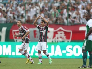 Com chuva e campo pesado Fluminense vence o Boavista em Bangu