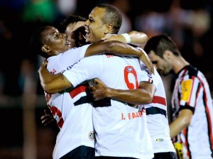 Fabuloso deslancha, São Paulo vence em Jundiaí e garante classificação
