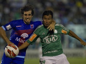 Com gol nos acréscimos, Palmeiras perde para o Tigre na Argentina