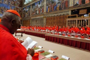 Falso cardeal foi preso ao tentar participar do Conclave que escolhe o novo papa