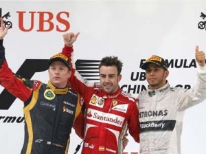 Alonso com melhor estratégia vence disparado o GP da China de Fórmula 1