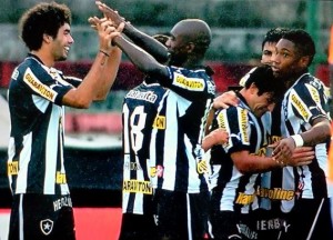 Botafogo vence o Nova Iguaçu, mantém 100% e assegura a liderança do grupo
