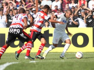 Corinthians leva virada do Linense por 2 a 1 fora de casa