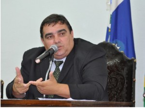 Alexandre da Auto Escola informou que vai procurar informações sobre as contradições encontradas