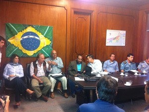 Operação, com vários órgãos, vai fiscalizar depósitos de combustíveis em Duque de Caxias Operação, com vários órgãos, vai fiscalizar depósitos de combustíveis em Duque de Caxias