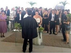 Helo casa com Stenio