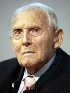 Morre aos 107 anos o mais velho sobrevivente dos campos de concentração nazistas