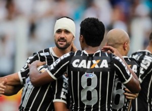 Corinthians empata com Santos na Vila e é Campeão do Paulistão Corinthians empata com Santos na Vila e é Campeão do Paulistão