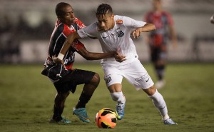 Santos não sai do zero contra o Joinville, mas segue na Copa do Brasil