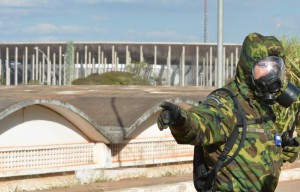 Exército, Abin e bombeiros do DF participaram de treinamento em operação contra terrorismo para a Copa