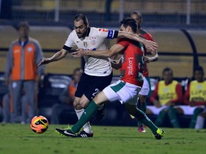 Corinthians pressiona, mas não consegue sair do 0 a 0 com a Portuguesa
