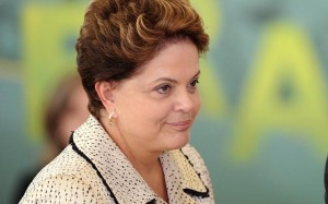 Pedido de impeachment da presidente Dilma aumenta na internet