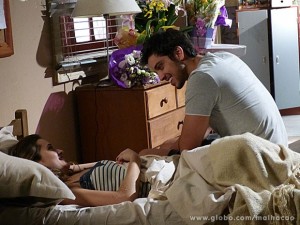 Bruno prepara surpresa pra Fatinha e pede ela em casamento (Foto: Malhação / Tv Globo) Bruno prepara surpresa pra Fatinha e pede ela em casamento (Foto: Malhação / Tv Globo)