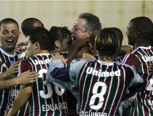 De virada, Fluminense bate Goiás por 2 a 1 em Macaé