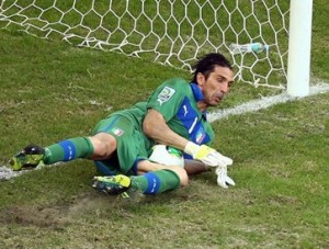 Itália vence Uruguai nos pênaltis e fica em terceiro lugar
