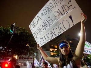 No Rio de Janeiro protesto contra PEC 37 termina  às portas da casa do governador