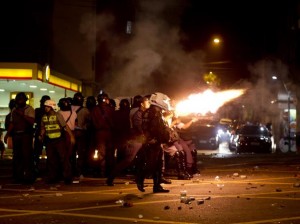 Mais uma noite de protestos contra aumento na tarifa de transportes no Rio e em São Paulo