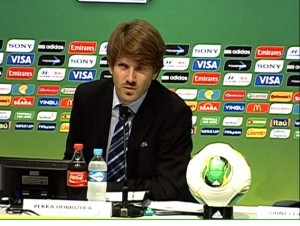 Mesmo com as manifestações Fifa não vai cancelar a Copa das Confederações Mesmo com as manifestações Fifa não vai cancelar a Copa das Confederações