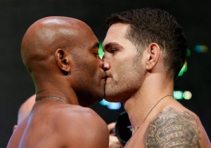 UFC 162: Depois de pesagem Anderson Silva e Chris Weidman dão "beijinho"