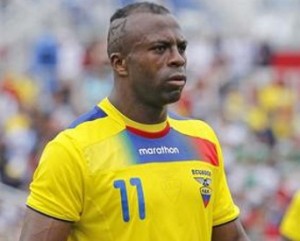 Christian "Chucho" Benítez, da seleção do Equador, sofre parada cardiorrespiratória e morre no Catar