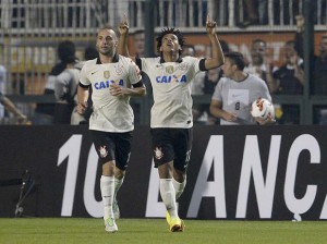 Corinthians vence o São Paulo e ganha Recopa afundando o rival