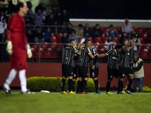 Corinthians vence o São Paulo na primeira partida da Recopa Sul-Americana
