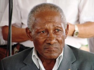 Ex-lateral da seleção brasileira, Djalma Santos, aos 84 anos, morre em Uberaba-MG