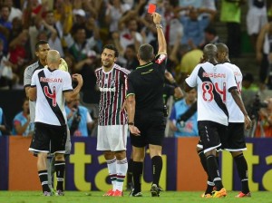 Vasco derrota Fluminense no novo Maracanã em dia que Fred foi o vilão Vasco derrota Fluminense no novo Maracanã em dia que Fred foi o vilão