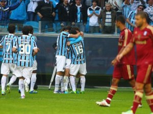 Grêmio vence em casa e aumenta a crise no Fluminense