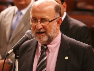 Deputado apresenta PEC que dá ao MP poder investigatório