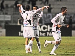 Em Campinas, Ponte Preta derrota o Santos pelo Brasileirão