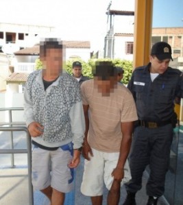 Dois presos por furtar frangos em Varre-Sai no interior do Rio de Janeiro