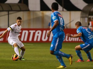 Na vila, o Santos parou no CRAC sob olhares de Neymar