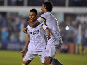 Santos de cara nova goleia a Portuguesa e entra no G4 Santos de cara nova goleia a Portuguesa e entra no G4