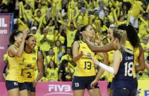 De virada, Brasil vence a Polônia na estreia no Grand Prix