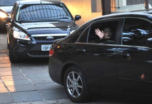 Presidente Dilma vai ao Hospital Sírio-Libanês para exames Presidente Dilma vai ao Hospital Sírio-Libanês para exames