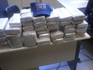 Mais de 30 quilos da droga apreendida na Barreira Fiscal - Foto: Itadiboa