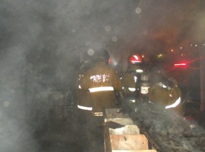 Incêndio destrói depósito no Shopping Bittencourt