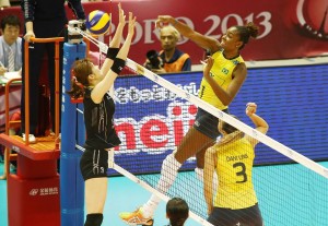 Brasil vence o Japão e segue invicto na fase final do Grand Prix
