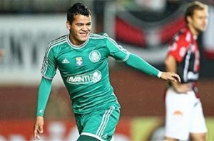 Palmeiras vence Joinville fora de casa e segue líder isolado da Série B