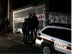 Perícia define hora do crime e que vizinhos ouviram tiros na morte da família de PMs em São Paulo