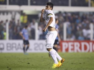 Santos vence o Grêmio na Vila Belmiro e fica mais próximo das quartas Santos vence o Grêmio na Vila Belmiro e fica mais próximo das quartas