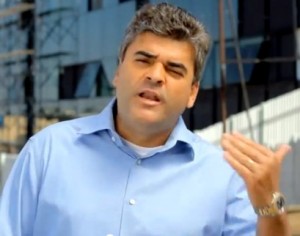 Ex-prefeito de Duque de Caxias é multado pelo TCE-RJ por contrato considerado ilegal Ex-prefeito de Duque de Caxias é multado pelo TCE-RJ por contrato considerado ilegal