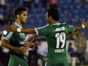 Kardec marca dois e Palmeiras vence Atlético-GO fora de casa