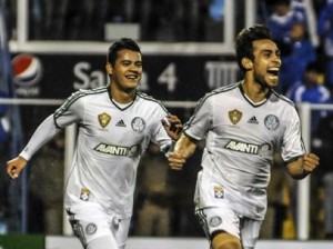 Palmeiras vira sobre o Avaí fora de casa e consolida liderança na Série B