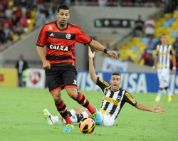 Botafogo e Flamengo ficaram tudo igual na bola e no placar