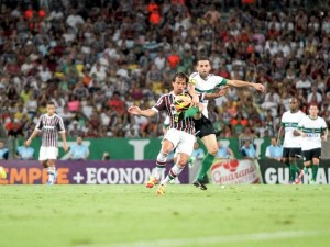 Fluminense passa sufoco, mas empata com Coritiba no Maracanã Fluminense passa sufoco, mas empata com Coritiba no Maracanã
