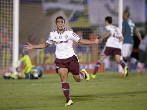 Fluminense luta até o fim e vence o Goiás, de virada, por 2 a 1, no Serra Dourada Fluminense luta até o fim e vence o Goiás, de virada, por 2 a 1, no Serra Dourada